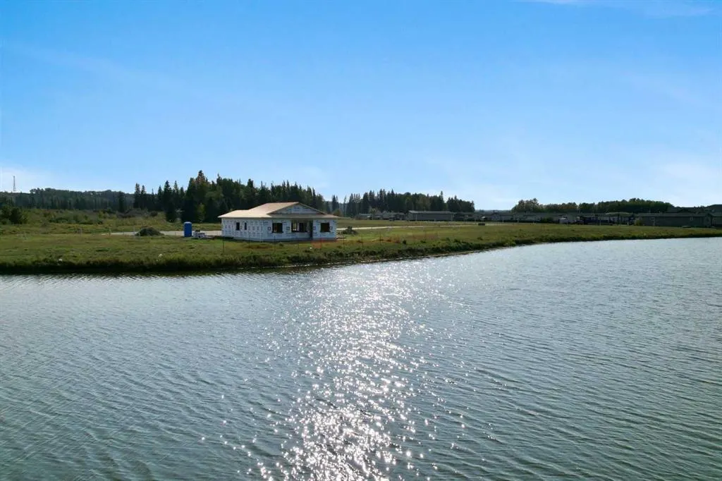 54 Lakeview Place