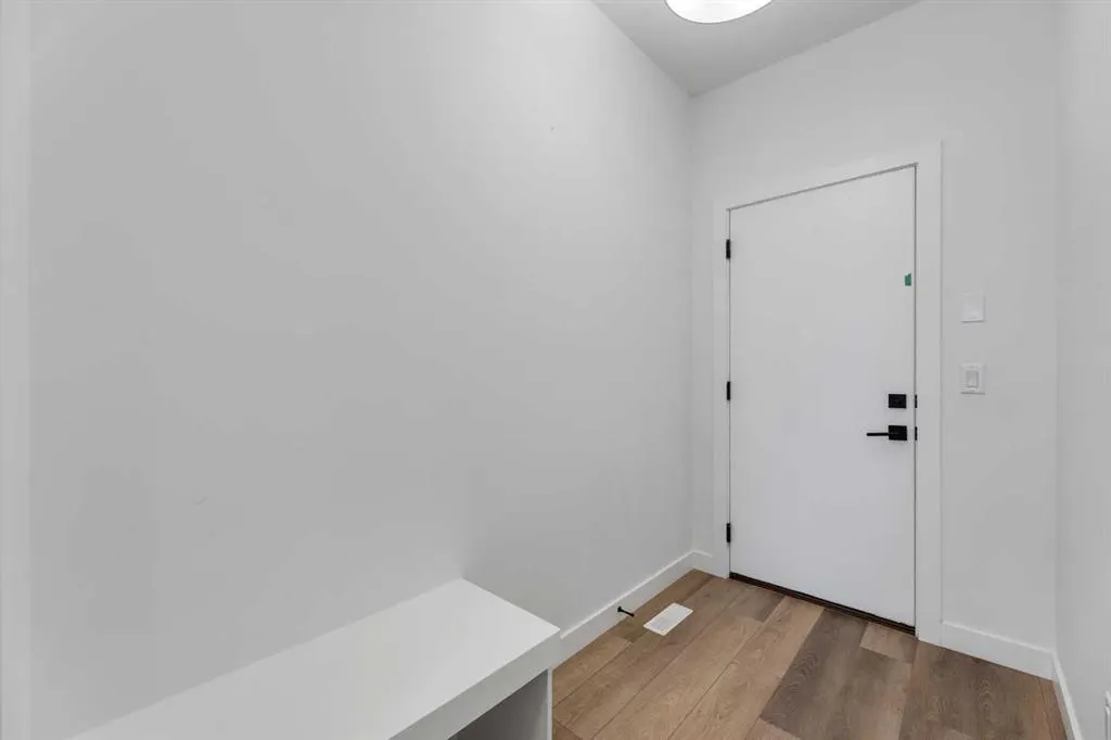 28 Carringvue Passage NW