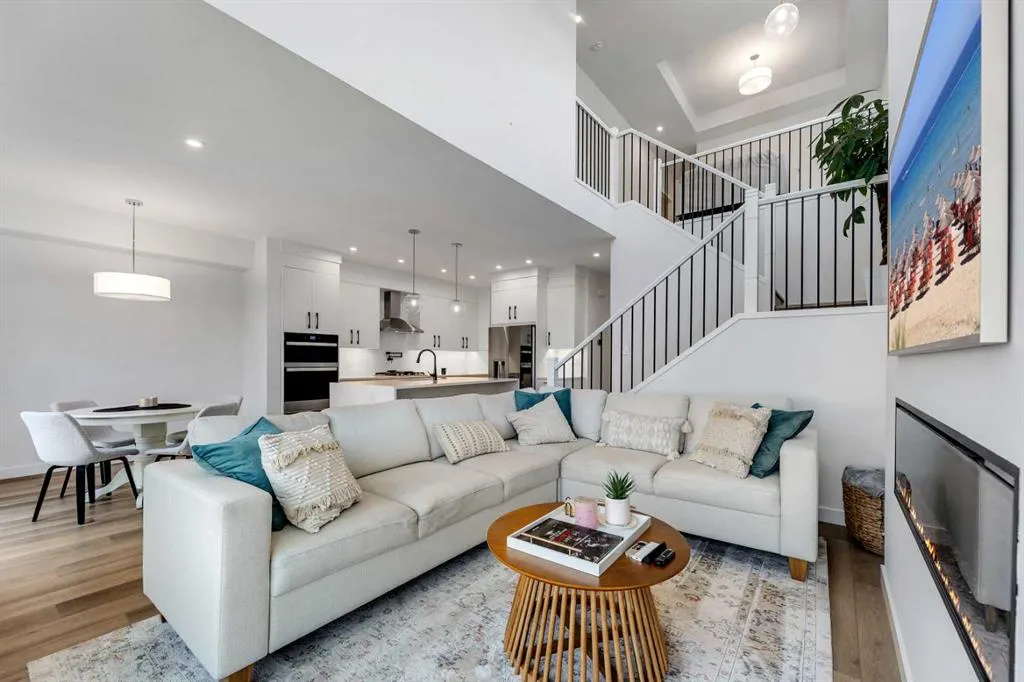 28 Carringvue Passage NW