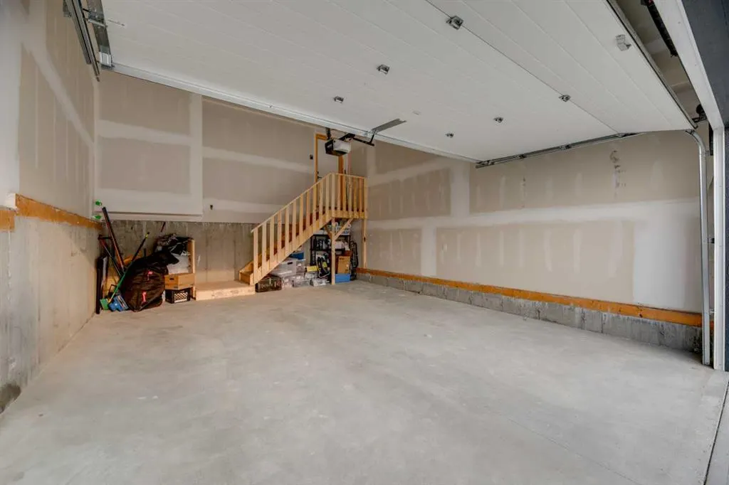 28 Carringvue Passage NW