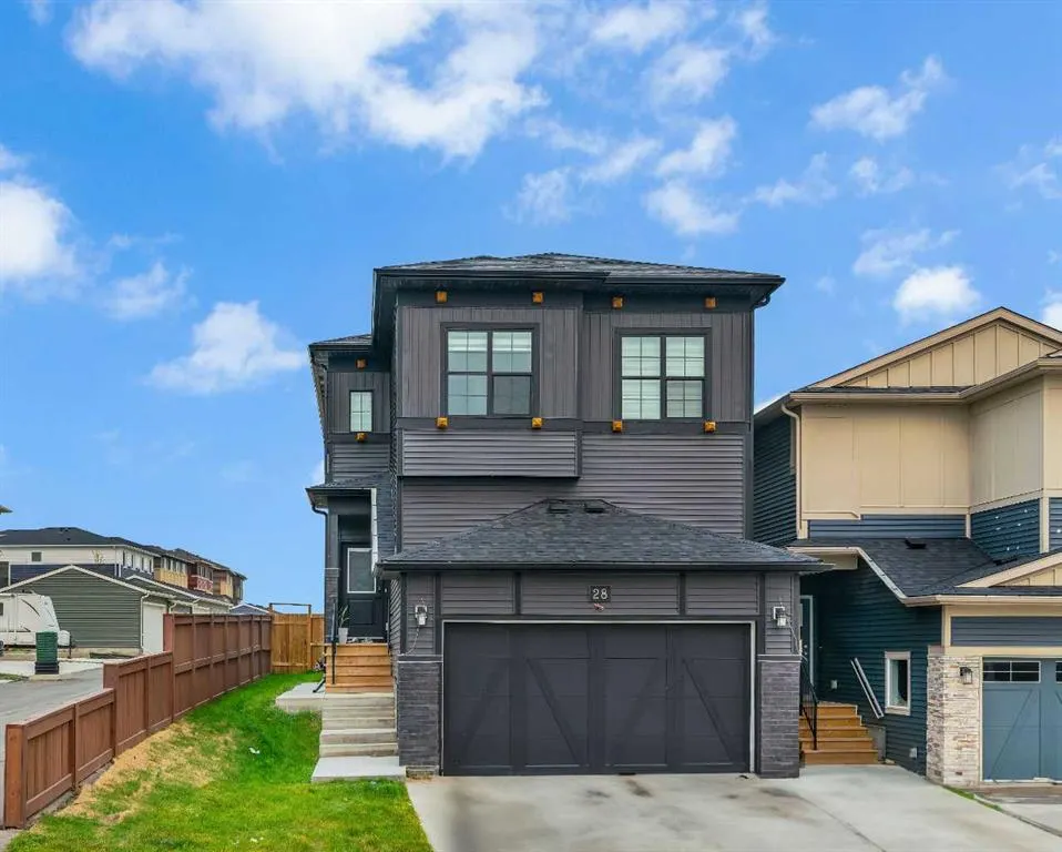 28 Carringvue Passage NW