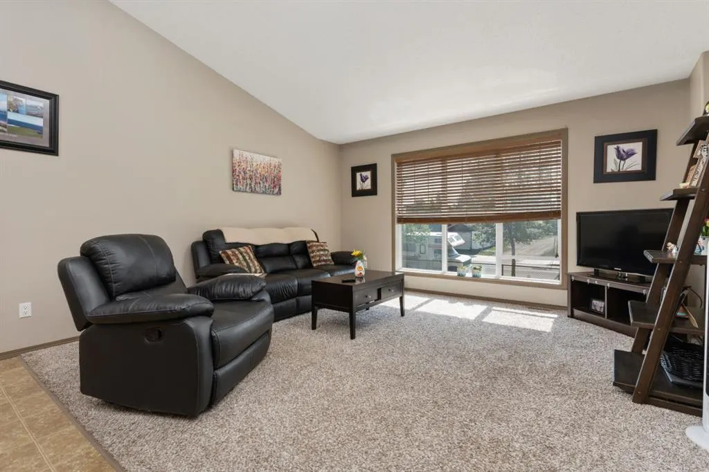 4702 53 Avenue, #42