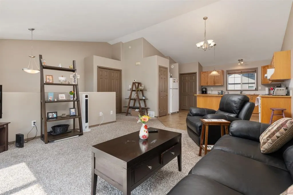 4702 53 Avenue, #42