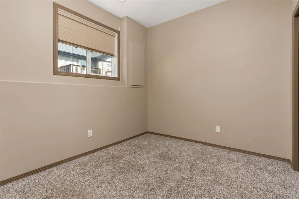 4702 53 Avenue, #42