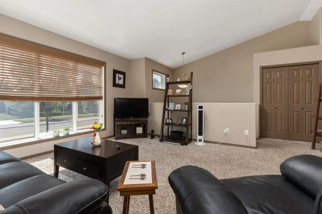 4702 53 Avenue, #42