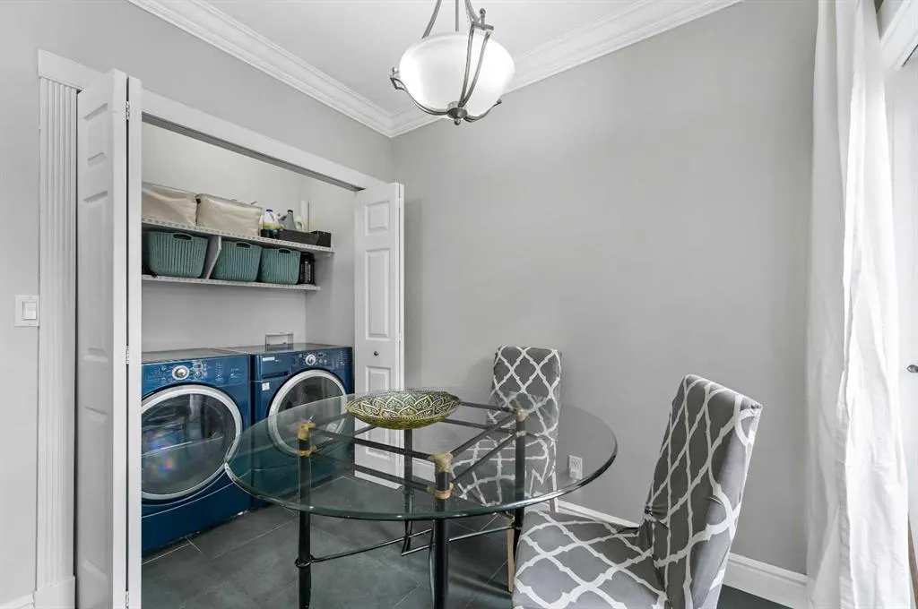 1611 21 Avenue SW, #3
