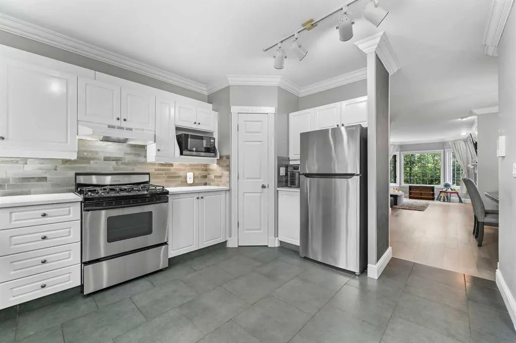 1611 21 Avenue SW, #3
