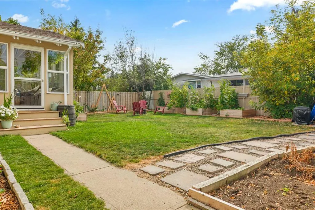 15 Sheridan Place W