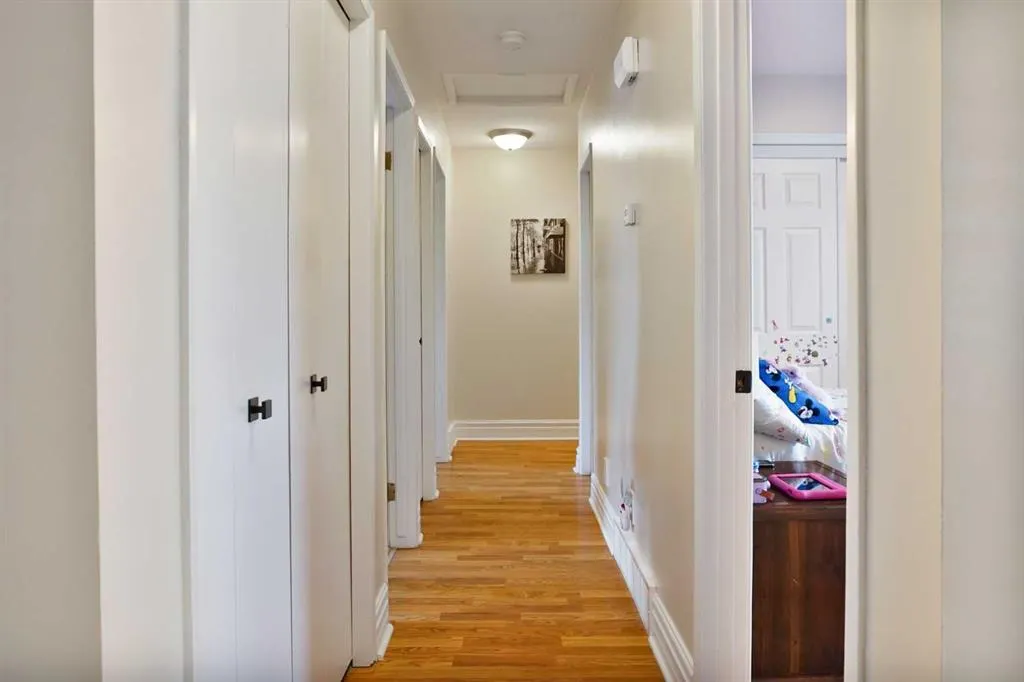 15 Sheridan Place W