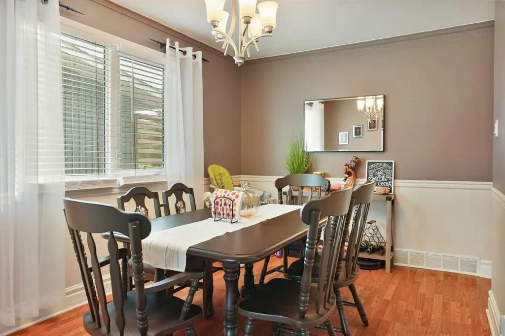 15 Sheridan Place W
