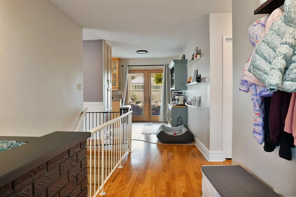 15 Sheridan Place W