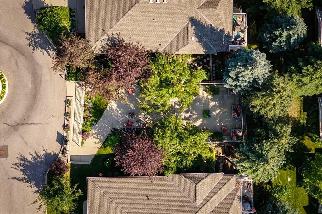 1305 Sienna Park Green SW