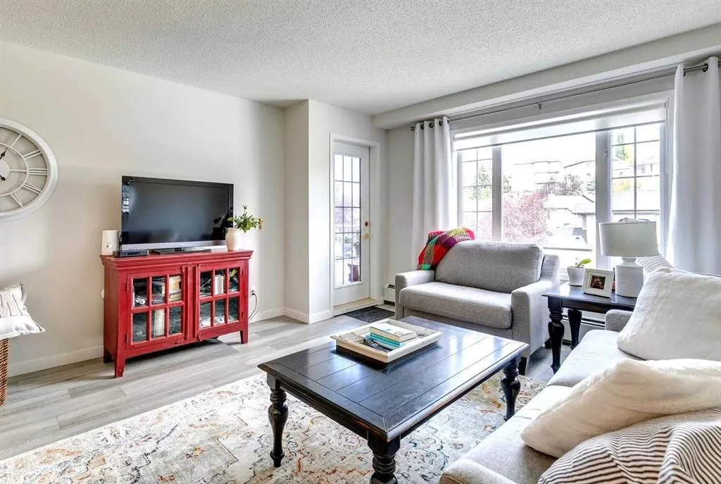 1305 Sienna Park Green SW