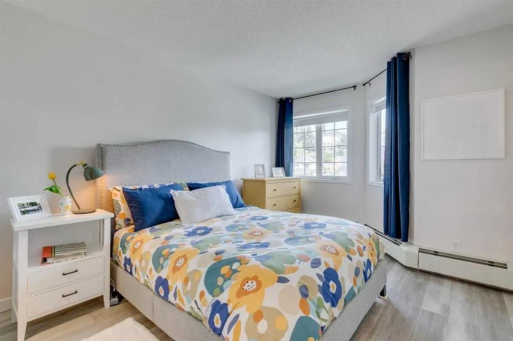 1305 Sienna Park Green SW