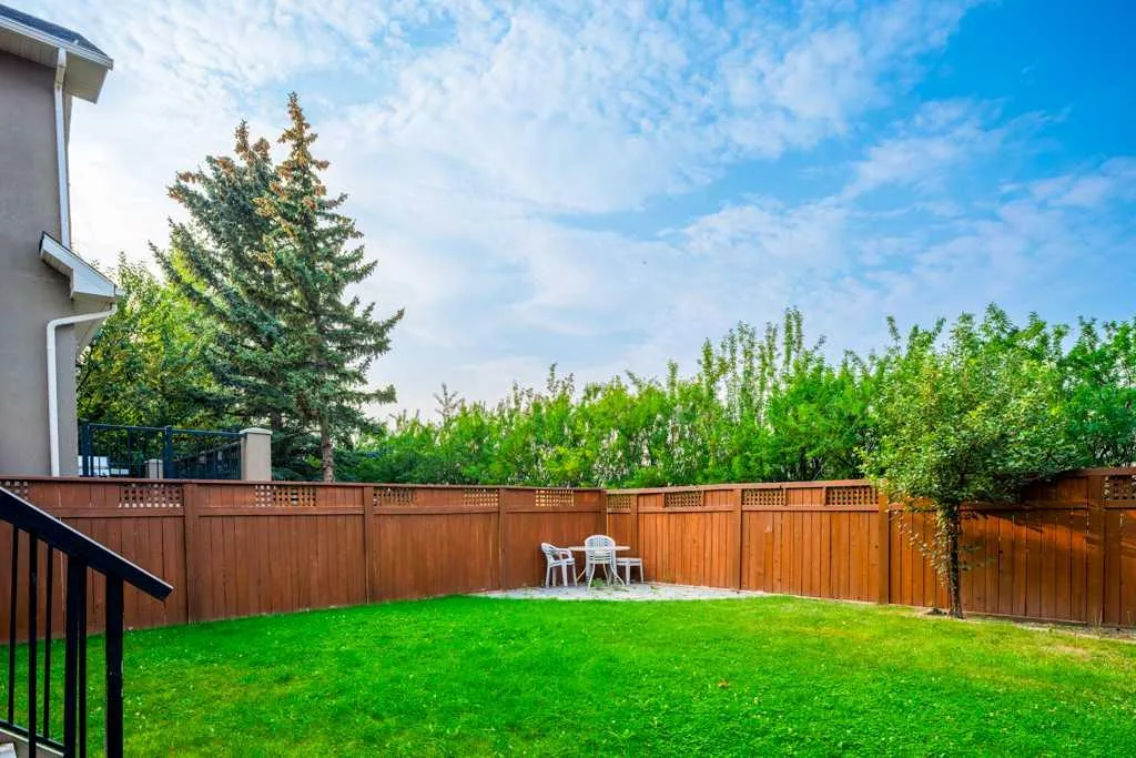 24 Aspen Meadows Green SW