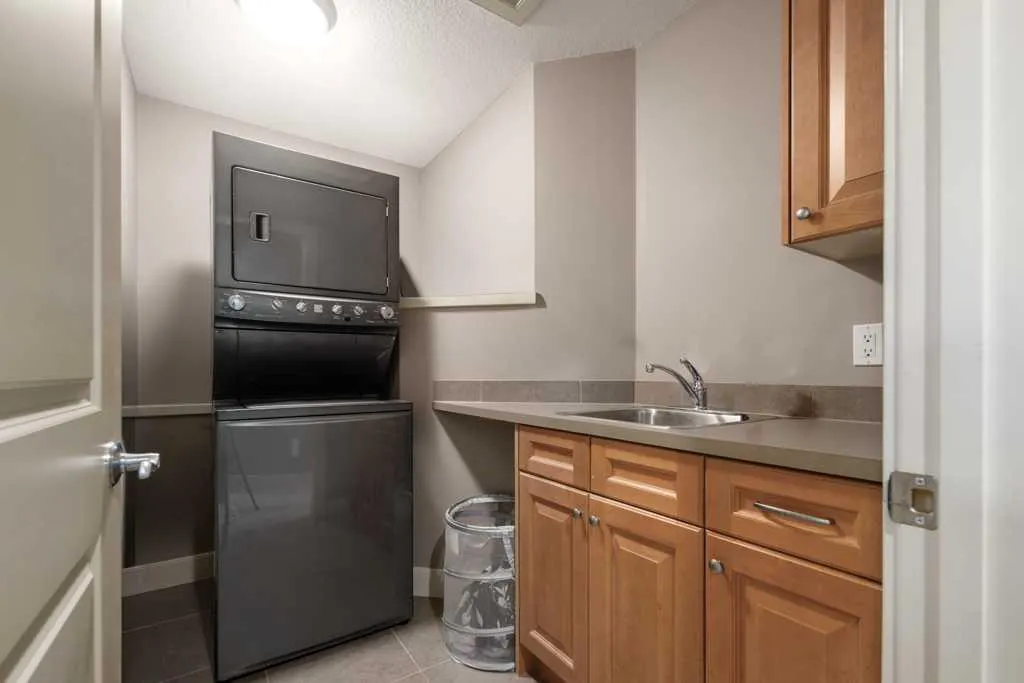 24 Aspen Meadows Green SW