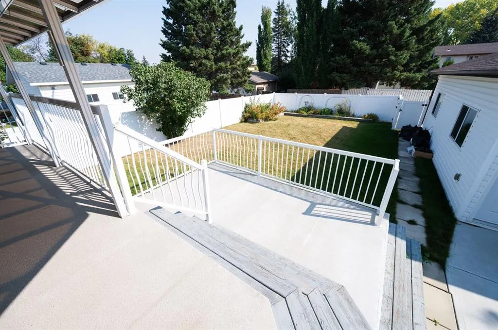 23 Berry Avenue