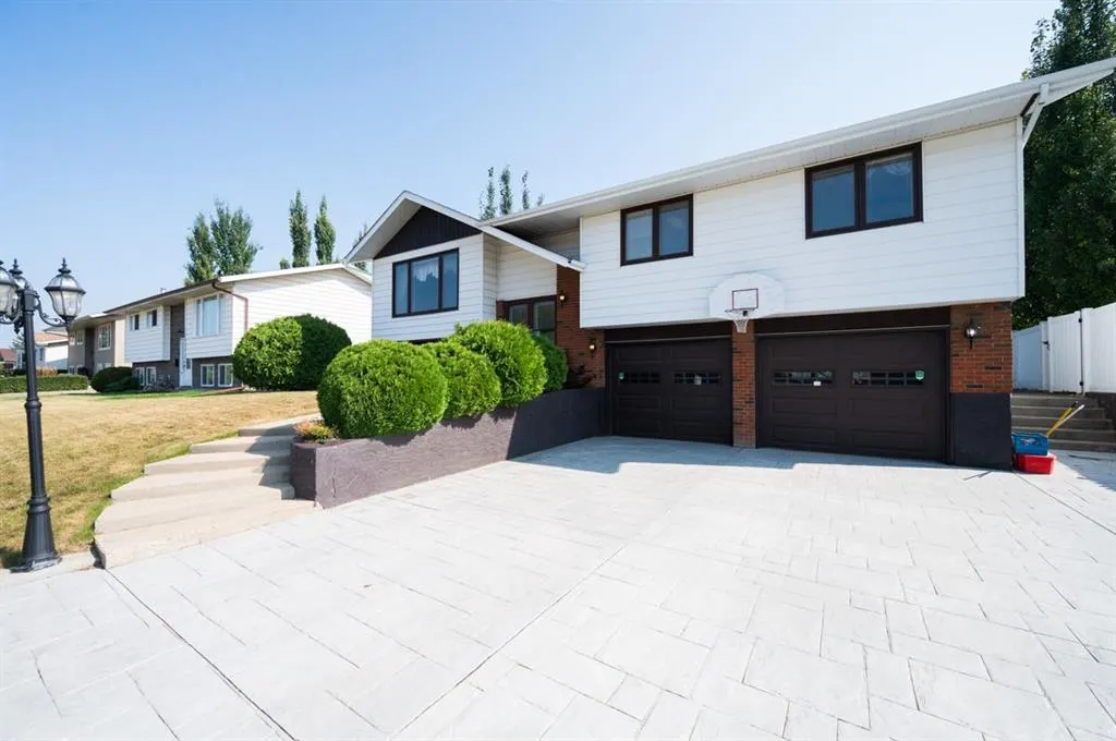 23 Berry Avenue