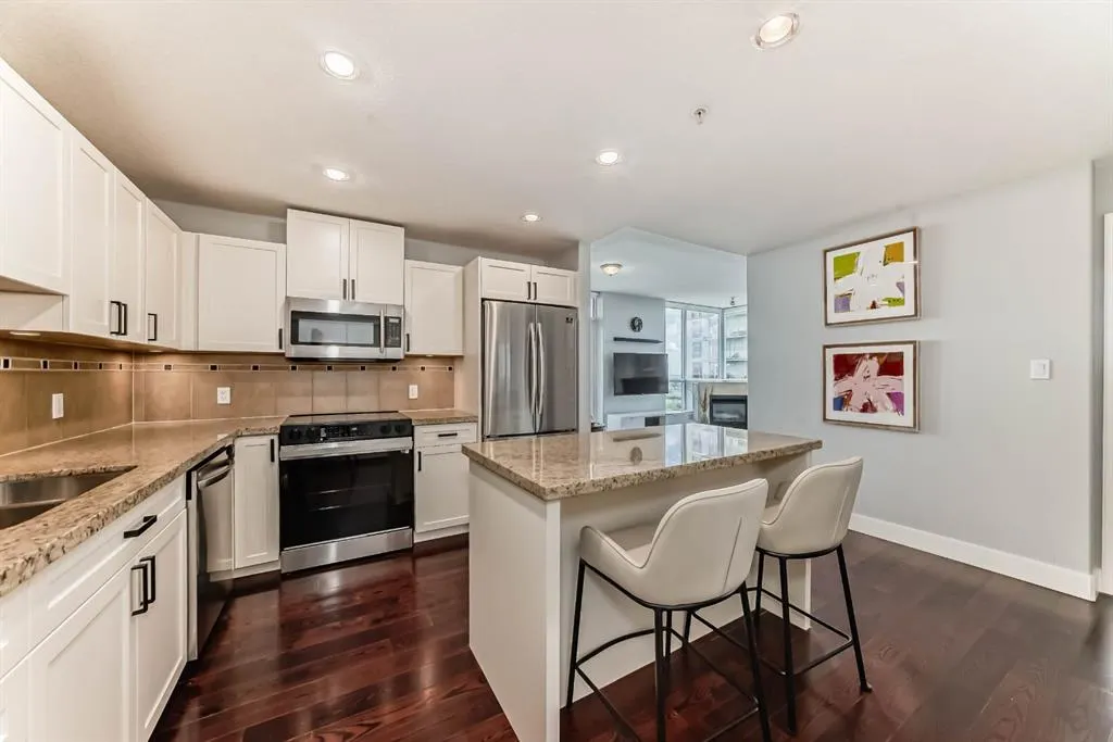 77 Spruce Place SW, #1907