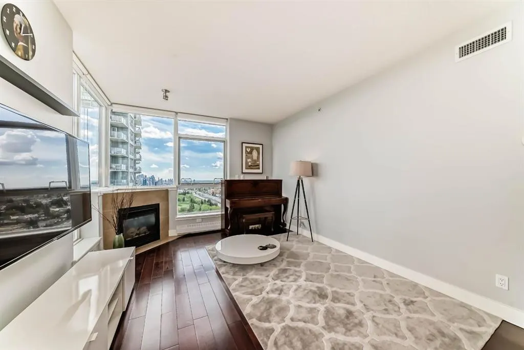 77 Spruce Place SW, #1907