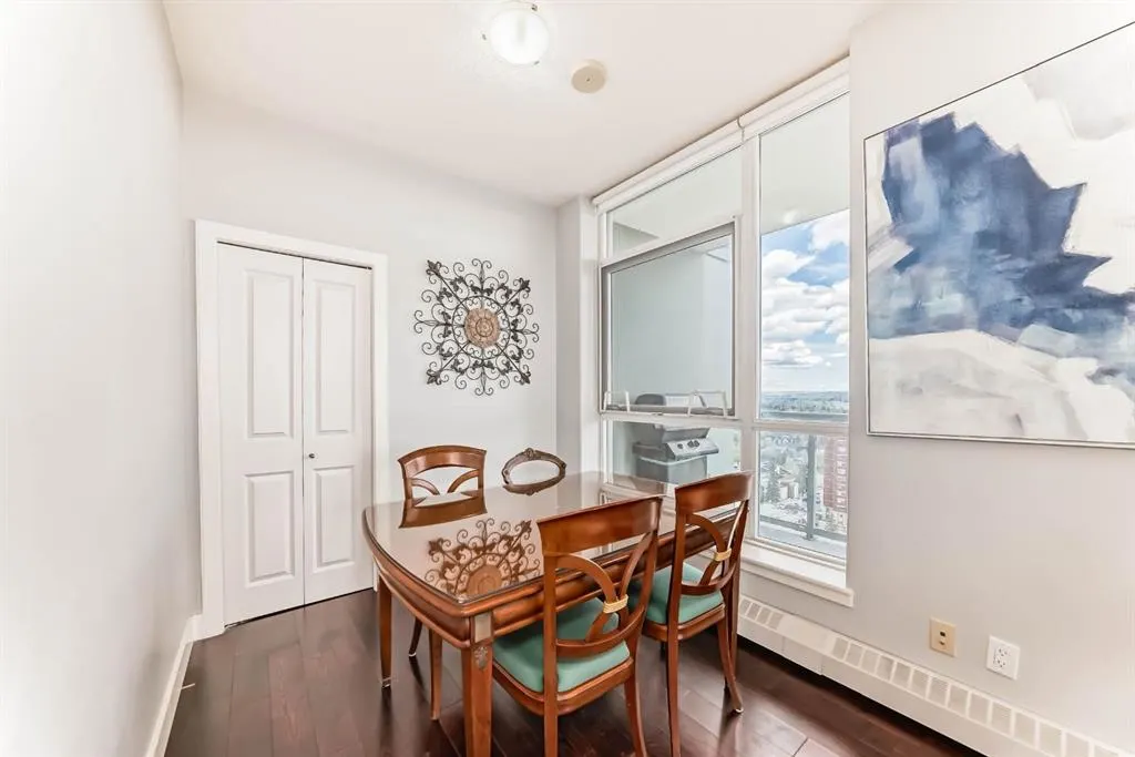 77 Spruce Place SW, #1907