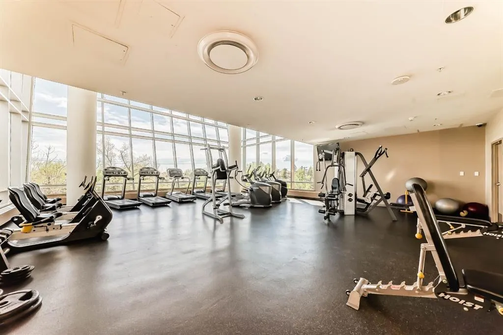 77 Spruce Place SW, #1907