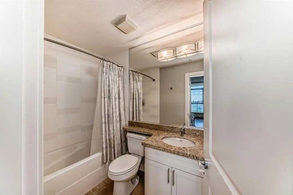 77 Spruce Place SW, #1907