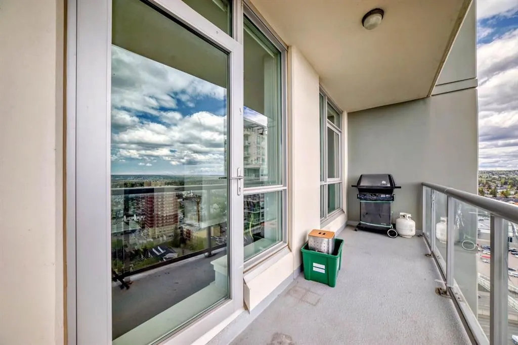 77 Spruce Place SW, #1907