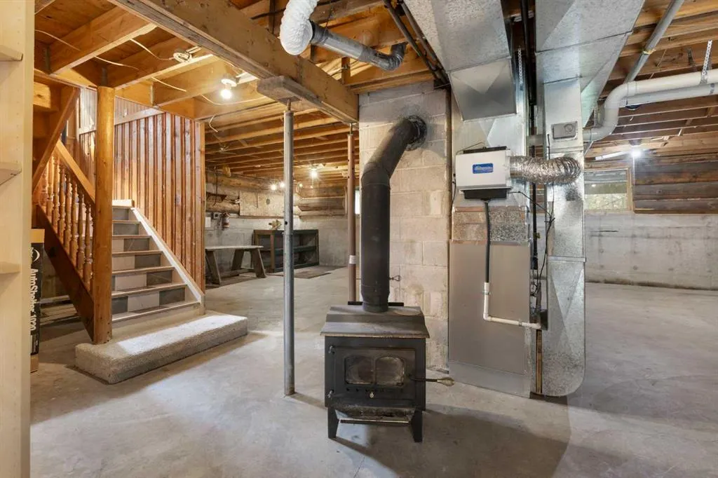 Unit 4 29415 Range Road 52