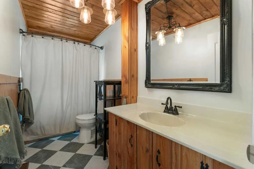 Unit 4 29415 Range Road 52