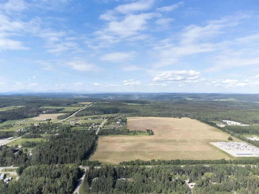 Unit 4 29415 Range Road 52