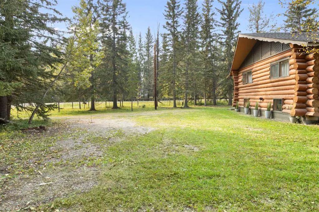 Unit 4 29415 Range Road 52
