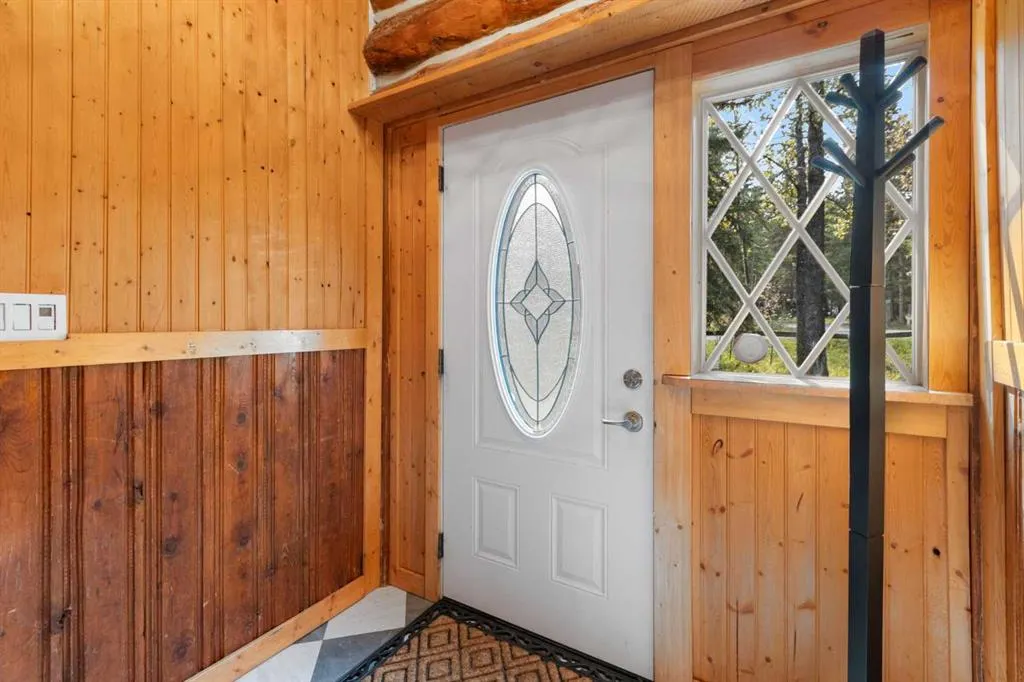 Unit 4 29415 Range Road 52