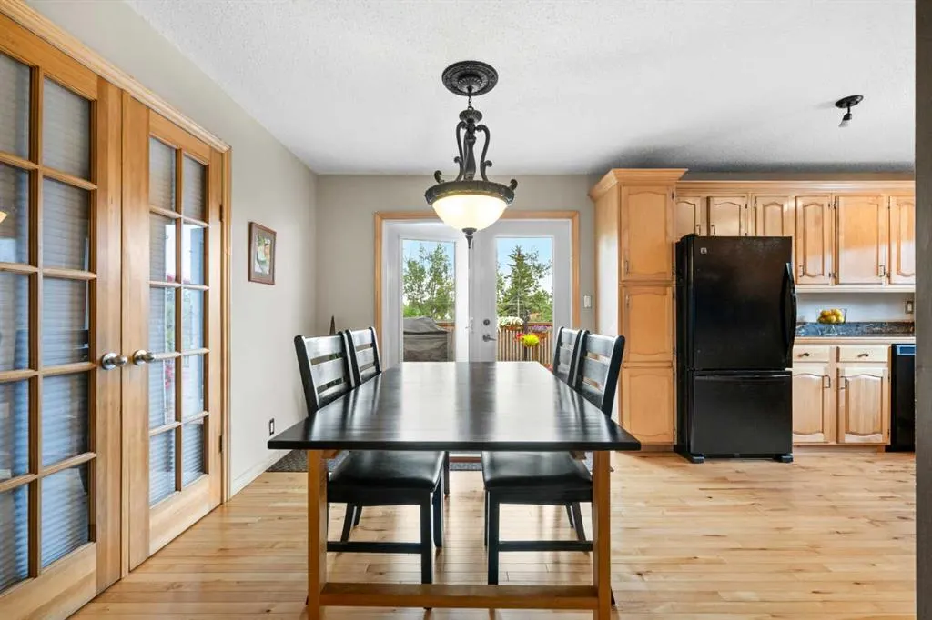 489 Lake Ontario Place SE