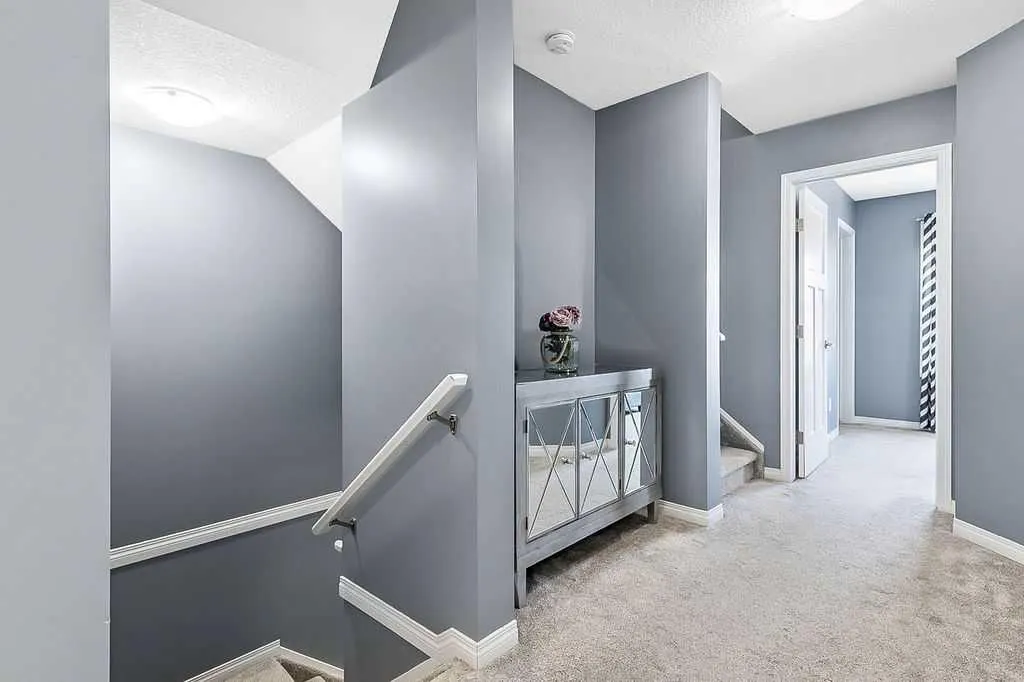 38 Reynolds Gate SW