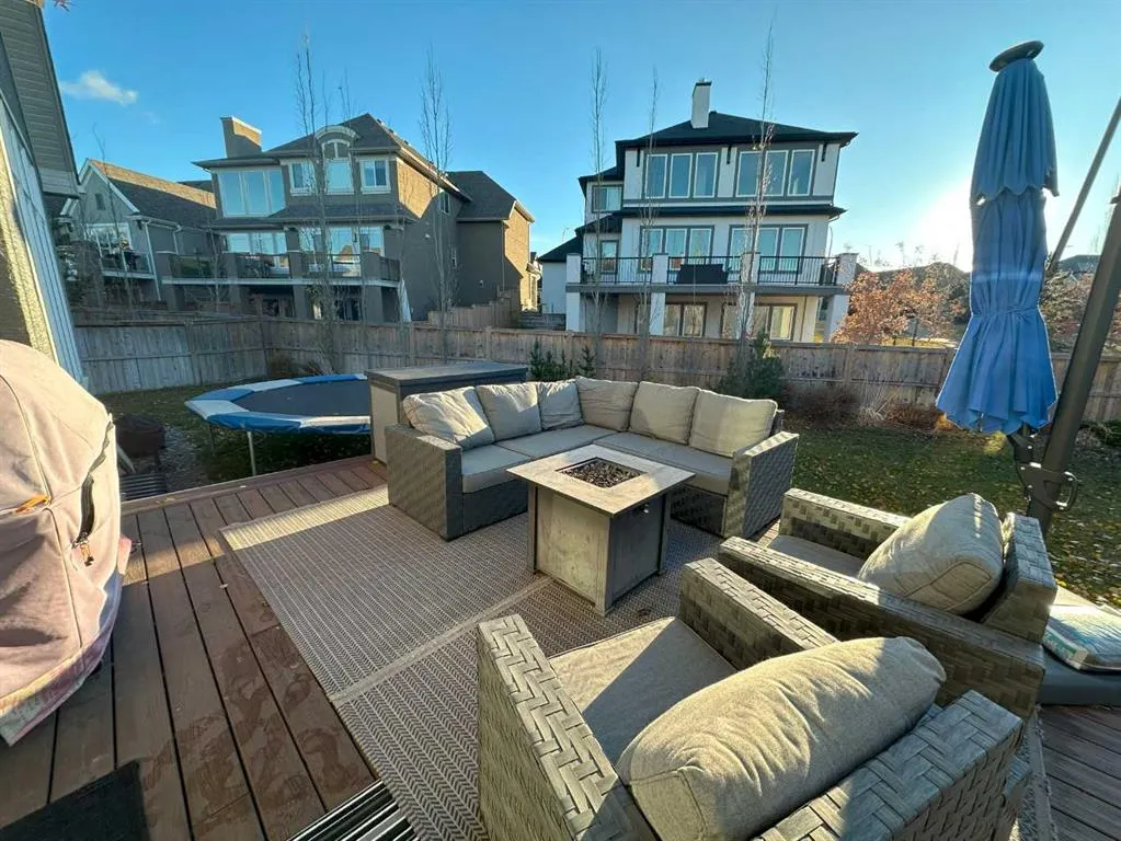 230 Mahogany Place SE