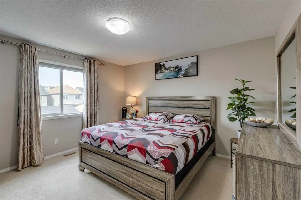 289 Skyview Ranch Boulevard NE