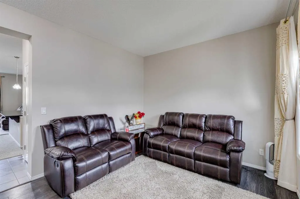 289 Skyview Ranch Boulevard NE