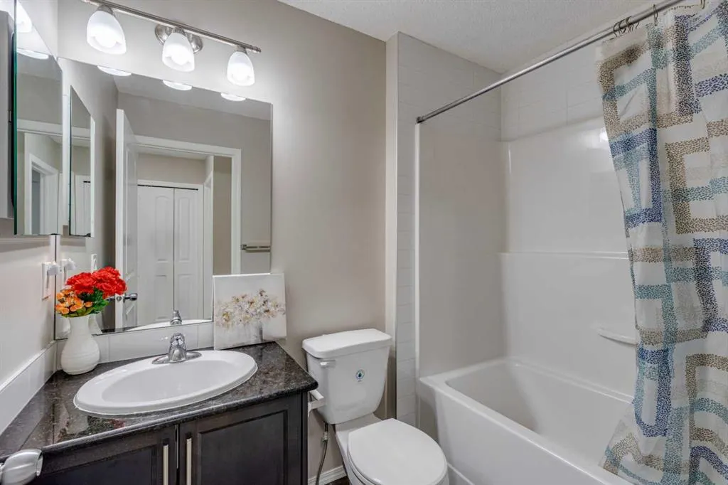 289 Skyview Ranch Boulevard NE