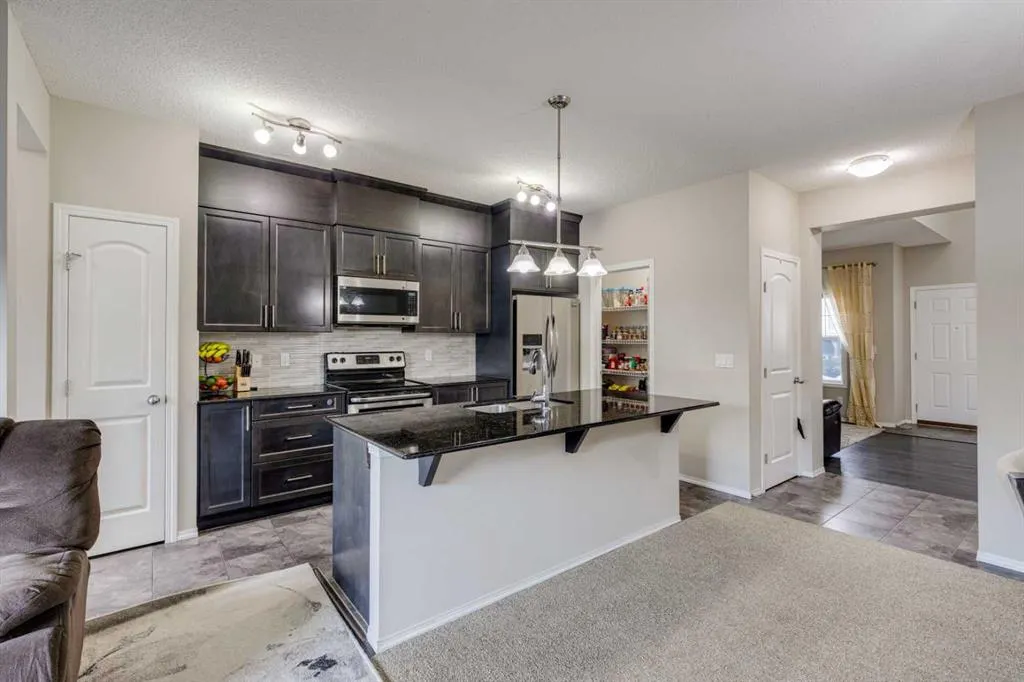 289 Skyview Ranch Boulevard NE