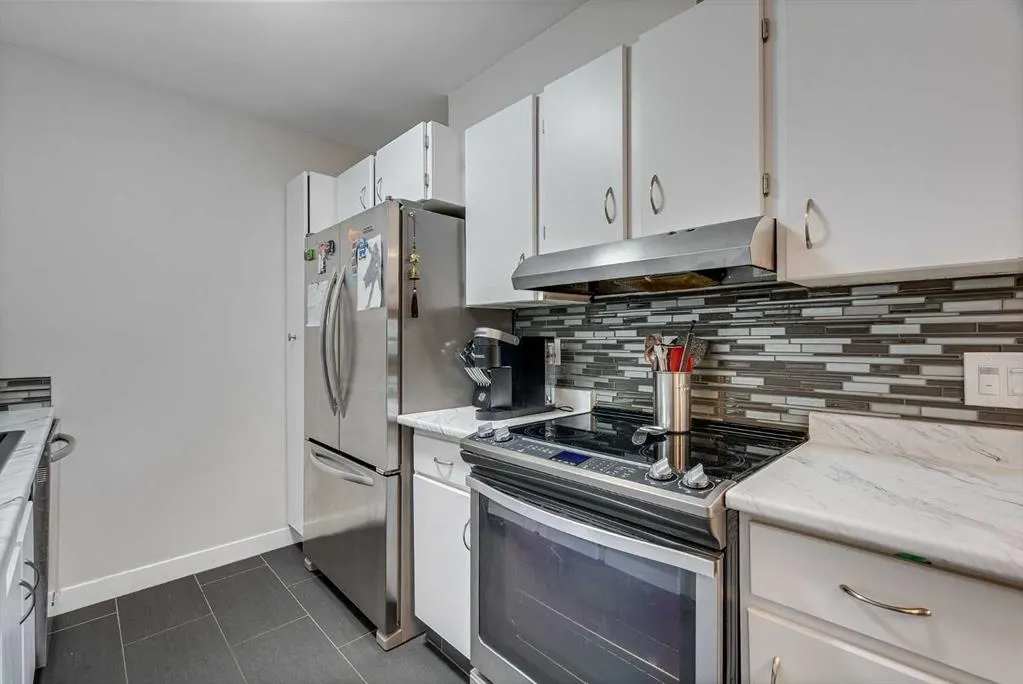 544 Blackhorn Road NE, #302