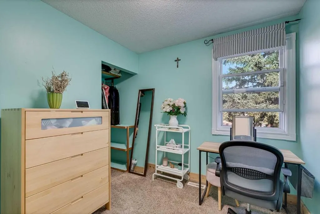 544 Blackhorn Road NE, #302