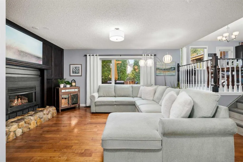 606 Downey Place