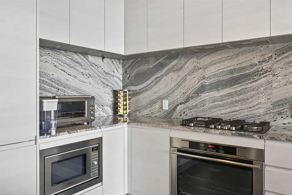 310 12 Avenue SW, #2405