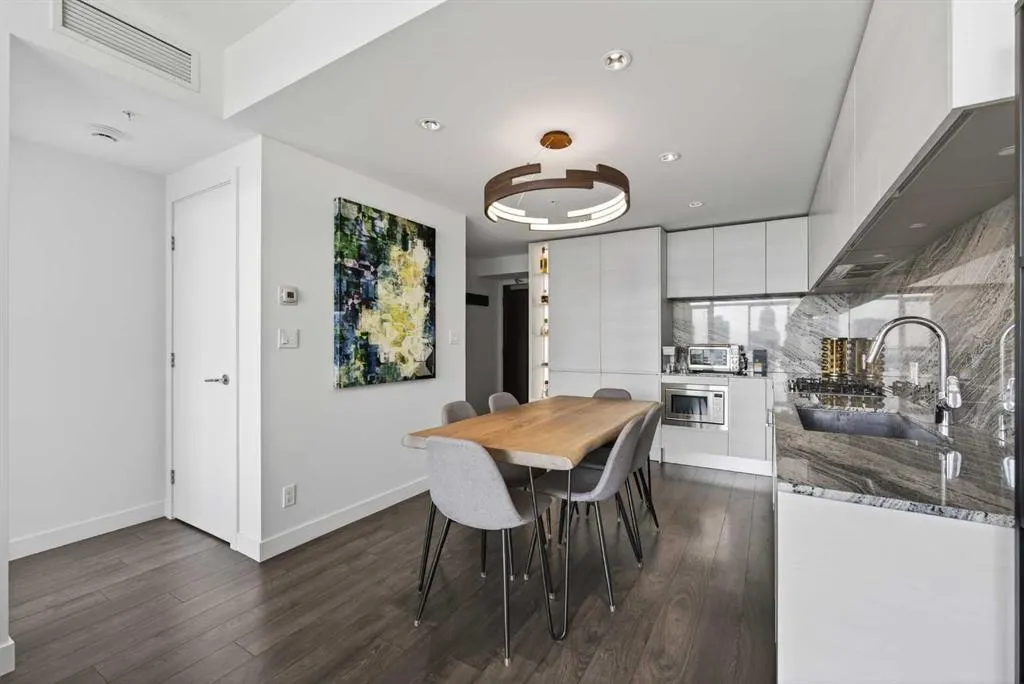 310 12 Avenue SW, #2405