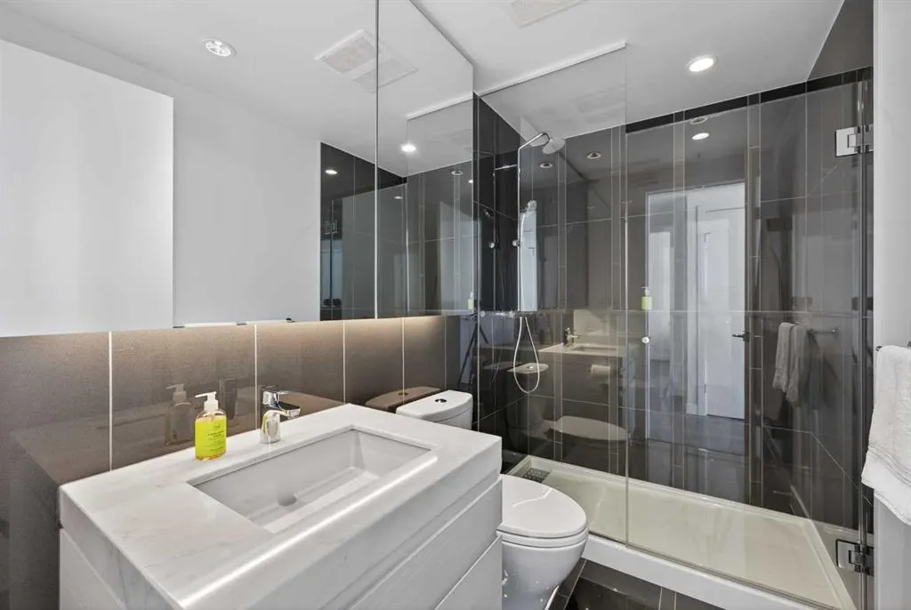 310 12 Avenue SW, #2405