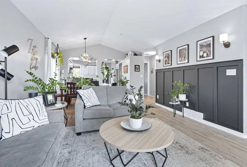 149 Lanterman Close