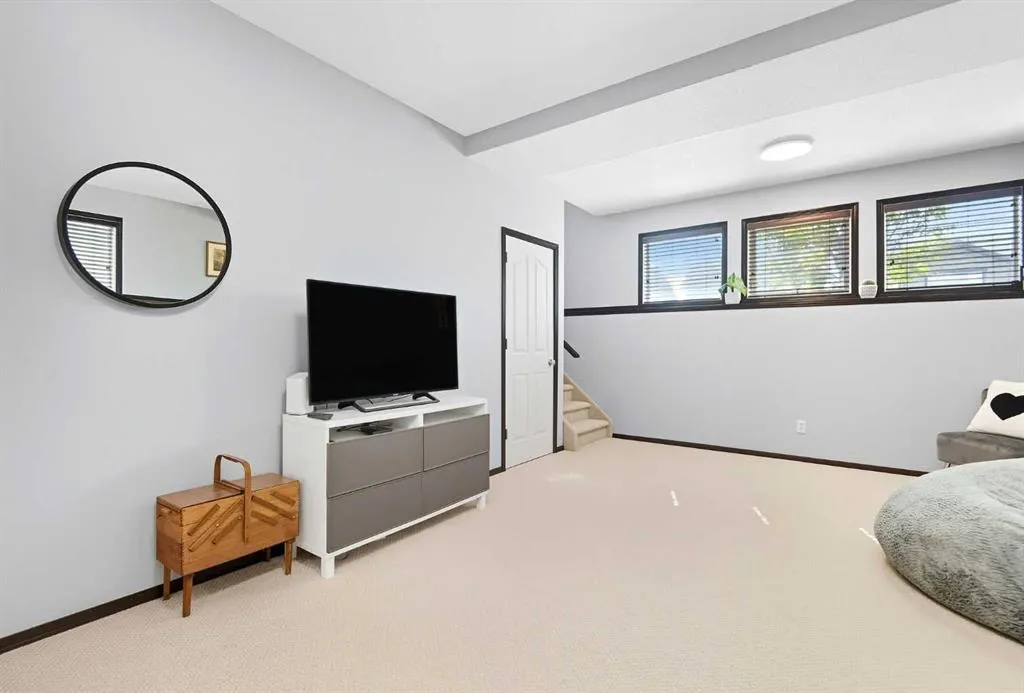 149 Lanterman Close