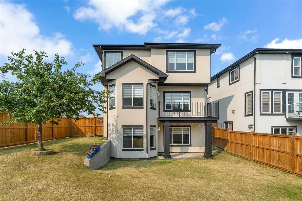 202 Coral Reef Manor NE