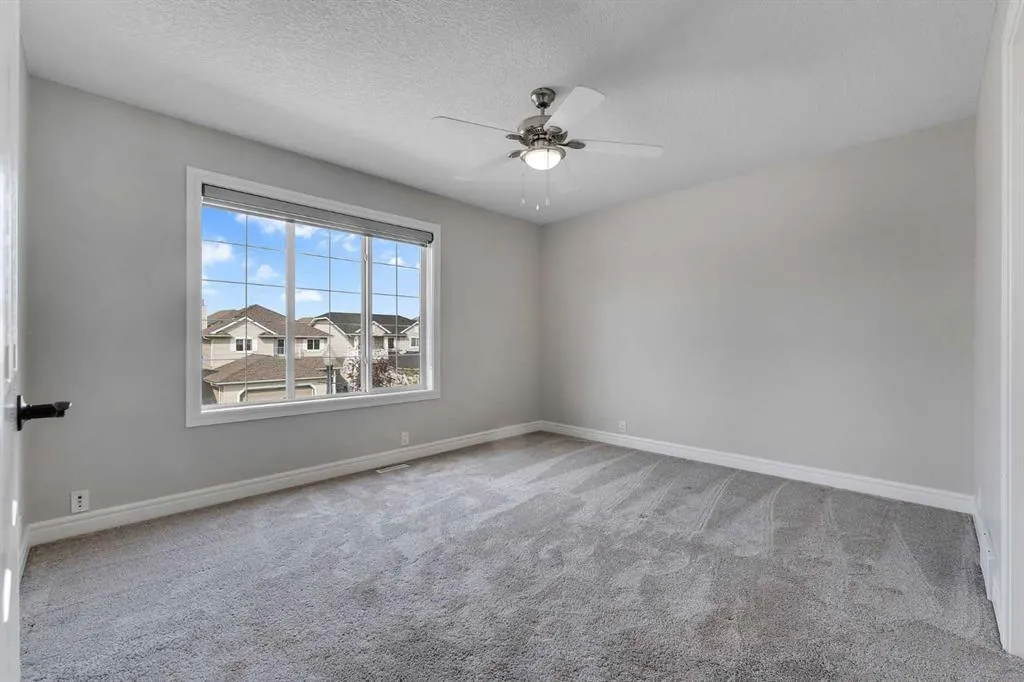 202 Coral Reef Manor NE